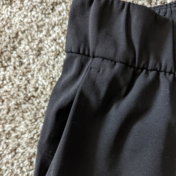 Lululemon Black Crop - Picture 7 of 8